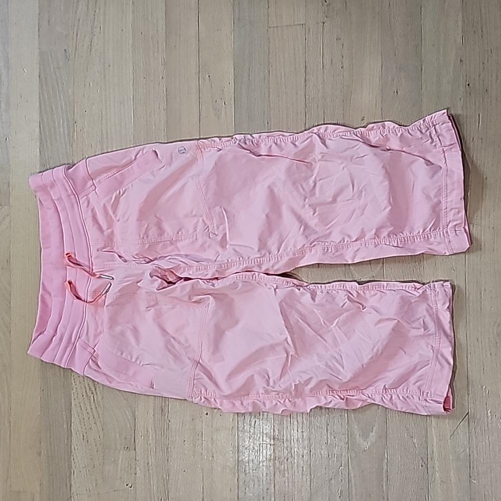 Lululemon cropped pants